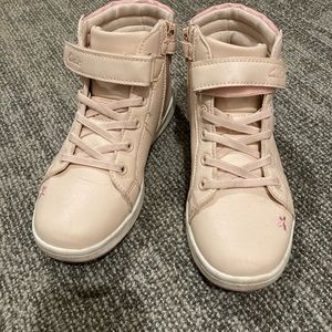 Girls Clark’s tennis shoes